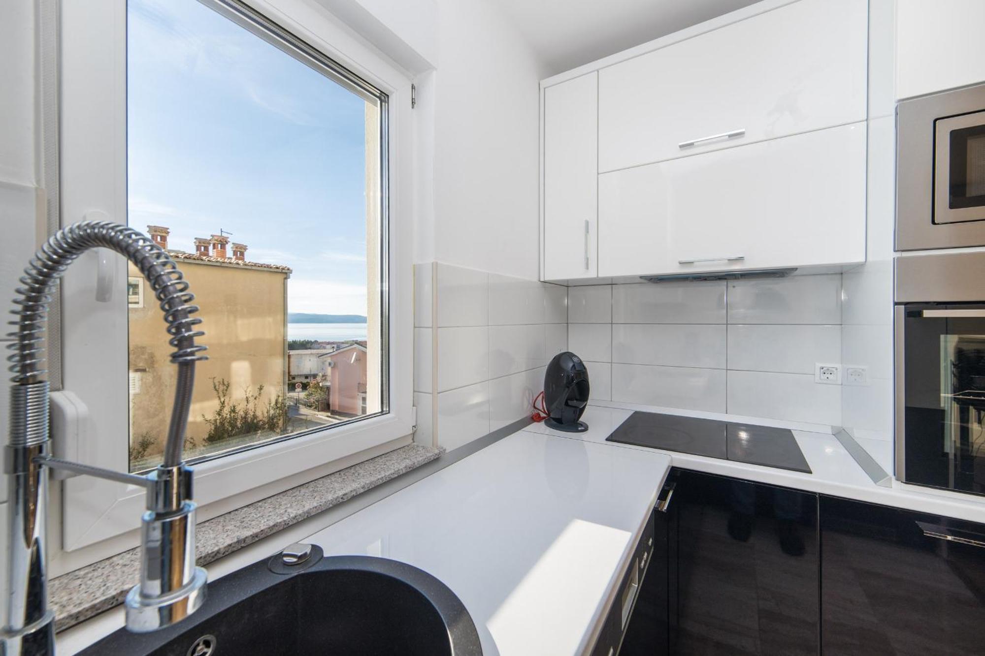 Crystal Apartment *